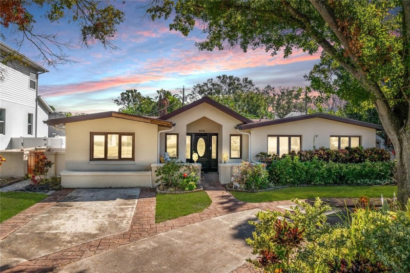 This house experienced flood damage from hurricane Helene - Beach Home for sale in Tampa, Florida on Beachhouse.com