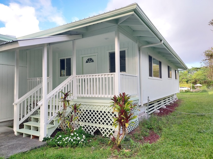A GORGEOUS SINGLE STORY HOME WITH 3 BEDROOMS 2 BATHS, 2 CAR - Beach Home for sale in Kurtistown, Hawaii on Beachhouse.com