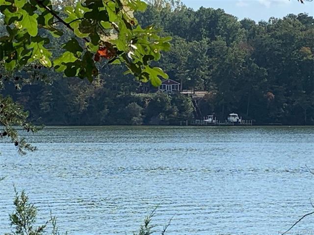 Great location and views. Deep water. Large beautiful trees - Beach Lot for sale in Urbanna, Virginia on Beachhouse.com