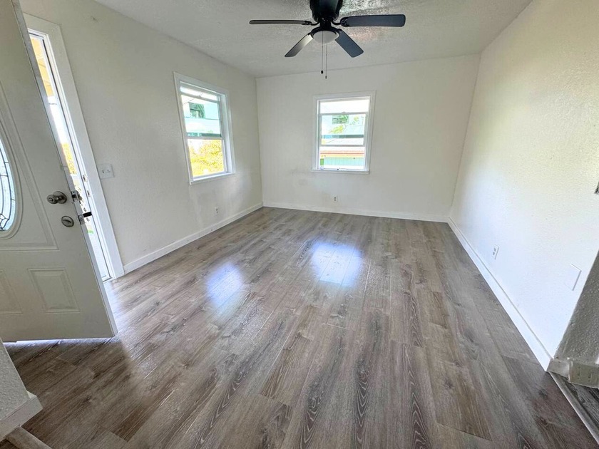 MOUNTAIN VIEW - 4 Bedroom / 2 Bath Home in Aloha Estates 18-4069 - Beach Home for sale in Mountain View, Hawaii on Beachhouse.com