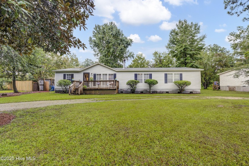 Welcome to this spacious 3-bedroom, 2-bath home perfectly - Beach Home for sale in Wilmington, North Carolina on Beachhouse.com