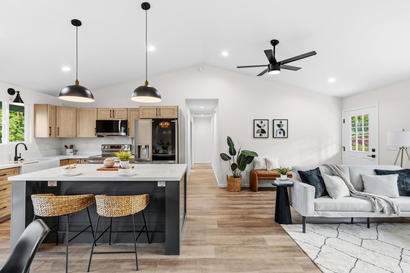 Welcome to this brand new 3 bedroom, 3 bathroom custom home - Beach Home for sale in Keaau, Hawaii on Beachhouse.com