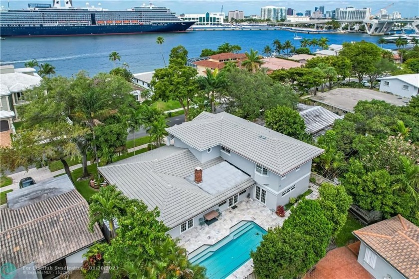 This Large Luxury Estate with a 5-bedroom  and 5-bath home is - Beach Home for sale in Fort Lauderdale, Florida on Beachhouse.com