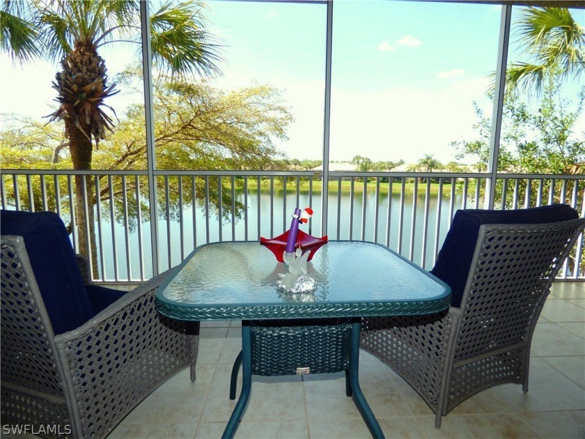 BEAUTIFUL CARRIAGE HOME. CLASS A GOLF MEMBERSHIP WITH PURCHASE - Beach Condo for sale in Fort Myers, Florida on Beachhouse.com