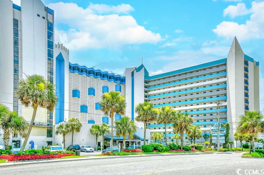Excellent opportunity to own an END UNIT efficiency in Ocean - Beach Condo for sale in Myrtle Beach, South Carolina on Beachhouse.com