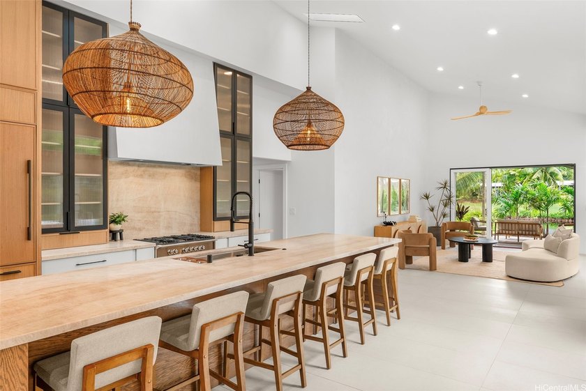 Discover the perfect blend of lifestyle, comfort, and value at - Beach Home for sale in Kailua, Hawaii on Beachhouse.com