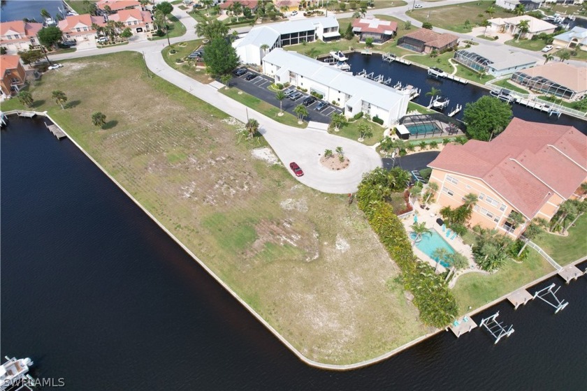 GREAT OPPORTUNITY FOR INVESTORS! THIS MULTIFAMILY PARCEL IS - Beach Lot for sale in Punta Gorda, Florida on Beachhouse.com