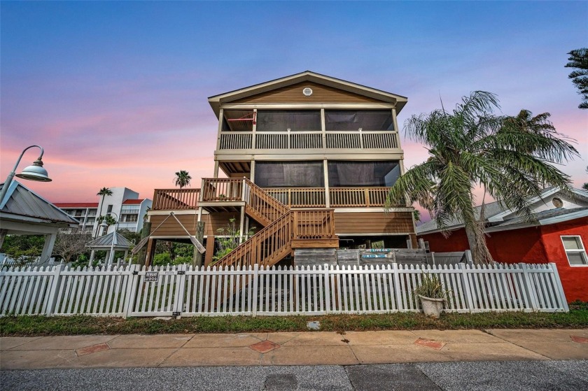 Welcome to 19105 Whispering Pines Dr - your coastal retreat! - Beach Home for sale in Indian Shores, Florida on Beachhouse.com