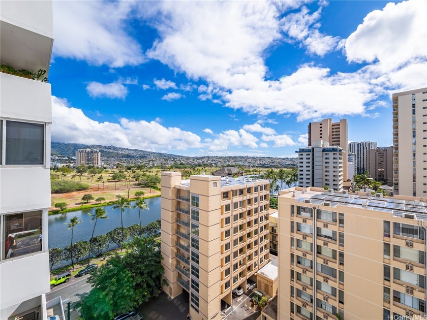 Discover urban island living in this centrally located condo at - Beach Condo for sale in Honolulu, Hawaii on Beachhouse.com