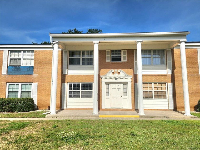 Great investment opportunity with tons of potential! This home - Beach Condo for sale in Port Charlotte, Florida on Beachhouse.com