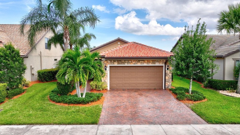 Beautiful, lakefront 2 bedroom, 2 bath plus den home in the - Beach Home for sale in Port Saint Lucie, Florida on Beachhouse.com