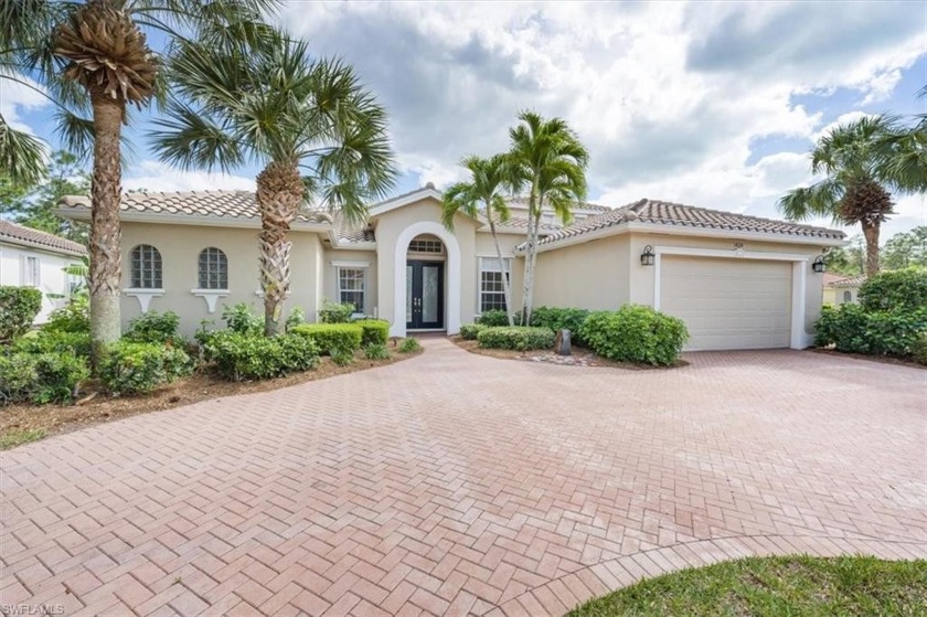 PRICED $100,000 BELOW MARKET VALUE! Never flooded with no damage - Beach Home for sale in Naples, Florida on Beachhouse.com