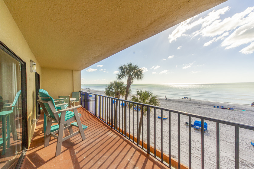 Unobstructed Beach & Gulf Views from Large Family Friendly Unit - Beach Vacation Rentals in Madeira Beach, Florida on Beachhouse.com