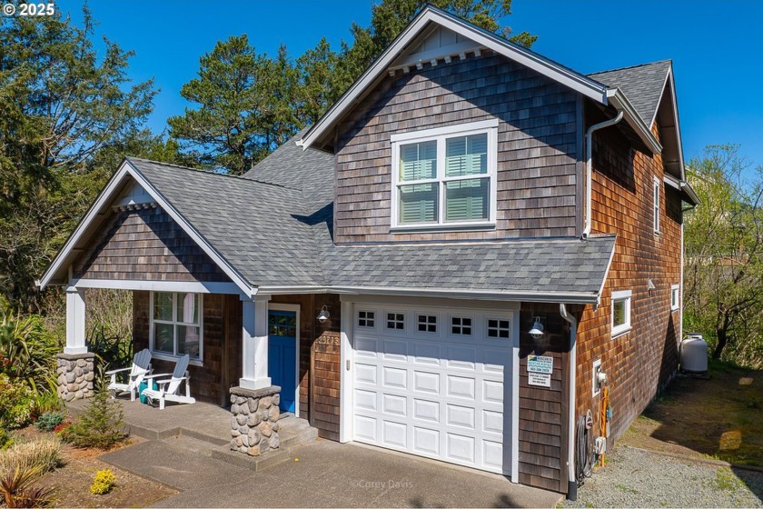 Warm, welcoming beach home in excellent condition, just one - Beach Home for sale in Manzanita, Oregon on Beachhouse.com