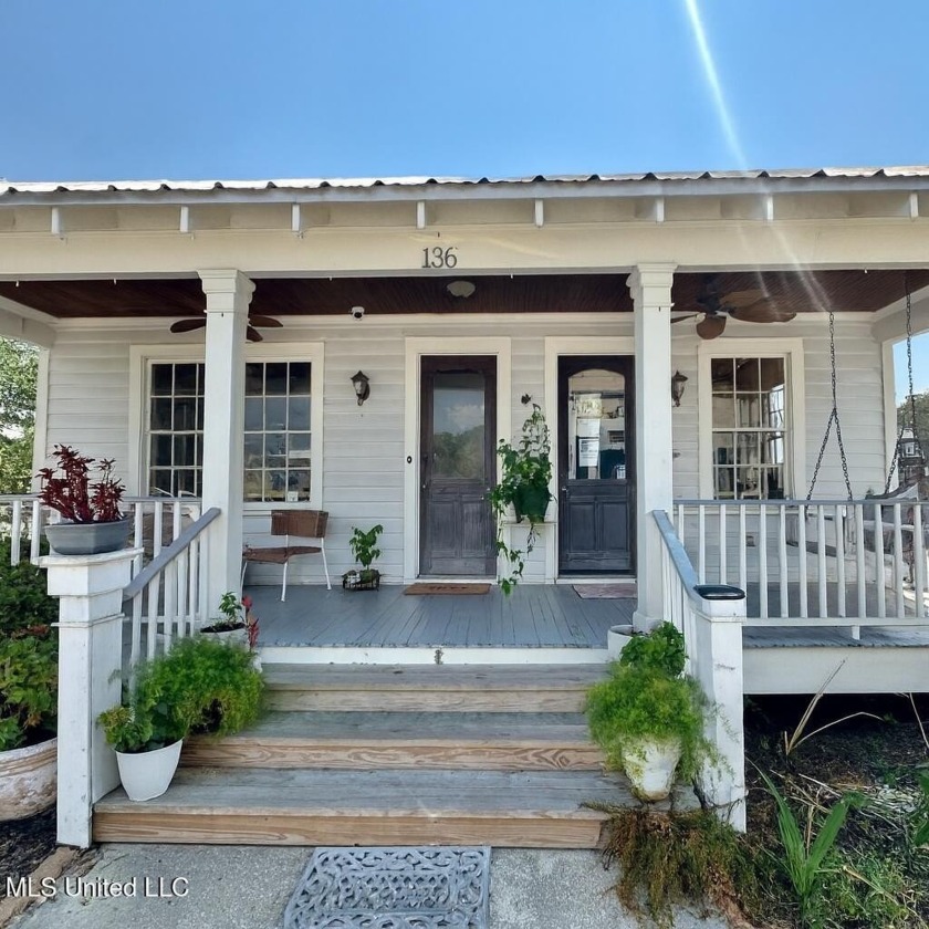 Well-appointed property located on the first block of Main - Beach Home for sale in Bay Saint Louis, Mississippi on Beachhouse.com