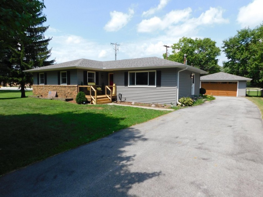 Splendid location, just steps from Baily Elementary and - Beach Home for sale in Chesterton, Indiana on Beachhouse.com