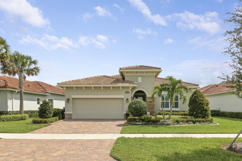 MOVE RIGHT INTO THIS METICULOUS AND BEAUTIFULLY UPGRADED LAGO - Beach Home for sale in Port Saint Lucie, Florida on Beachhouse.com