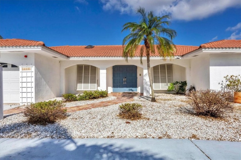 Looks like you've stumbled upon a hidden gem in Sarasota! - Beach Home for sale in Sarasota, Florida on Beachhouse.com