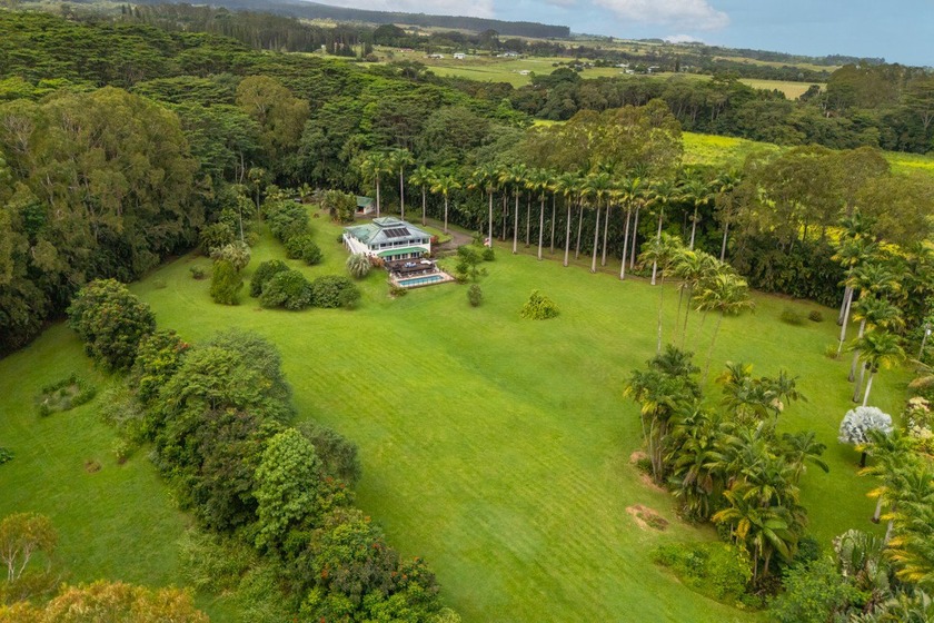 Architect-designed 12.3-acre Hamakua Coast estate, intentionally - Beach Home for sale in Hakalau, Hawaii on Beachhouse.com