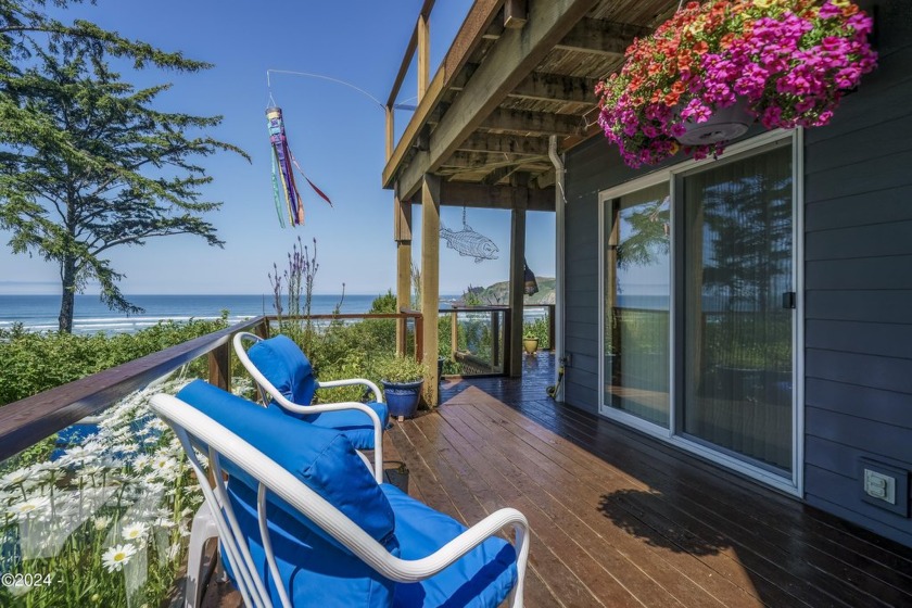 Once in a lifetime, panoramic views of Agate Beach and Yaquina - Beach Condo for sale in Newport, Oregon on Beachhouse.com