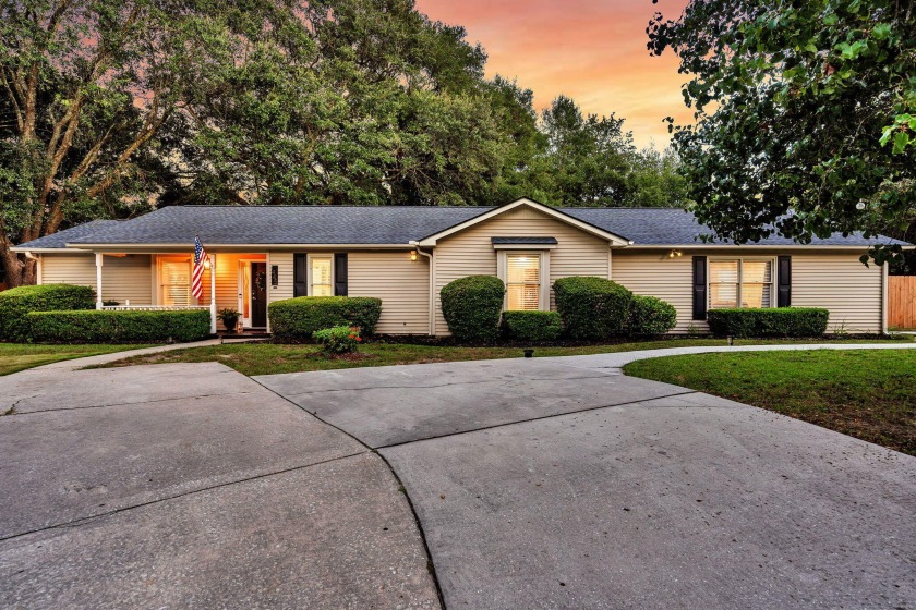 What a unique opportunity! Whether you're seeking a potential - Beach Home for sale in Charleston, South Carolina on Beachhouse.com