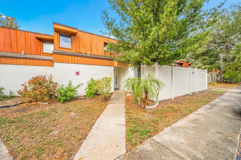 Welcome to the Woodlake Community in Clearwater!

This - Beach Townhome/Townhouse for sale in Clearwater, Florida on Beachhouse.com