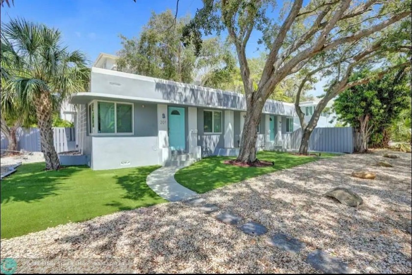 UNIQUE ARTDECO 4-PLEX WITH SWIMMING POOL LOCATED IN VICTORIA - Beach Lot for sale in Fort Lauderdale, Florida on Beachhouse.com