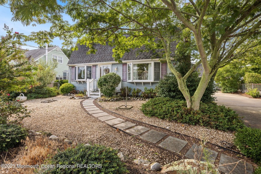 This charming Cape Cod style home, with 3 bedrooms and 1.5 - Beach Home for sale in Ship Bottom, New Jersey on Beachhouse.com