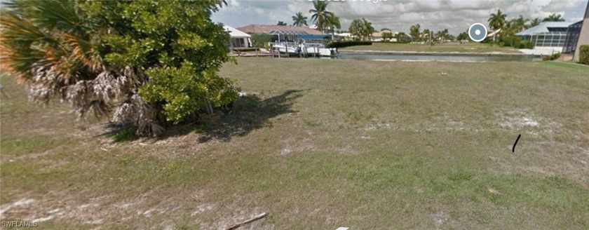 Located in the picturesque setting of Marco Island, this vacant - Beach Lot for sale in Marco Island, Florida on Beachhouse.com