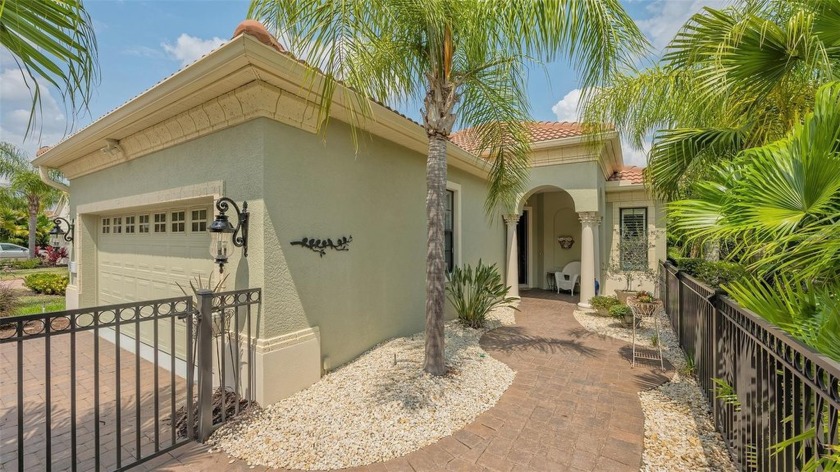 Breathtaking views and luxurious lifestyle await you in this - Beach Home for sale in Lakewood Ranch, Florida on Beachhouse.com