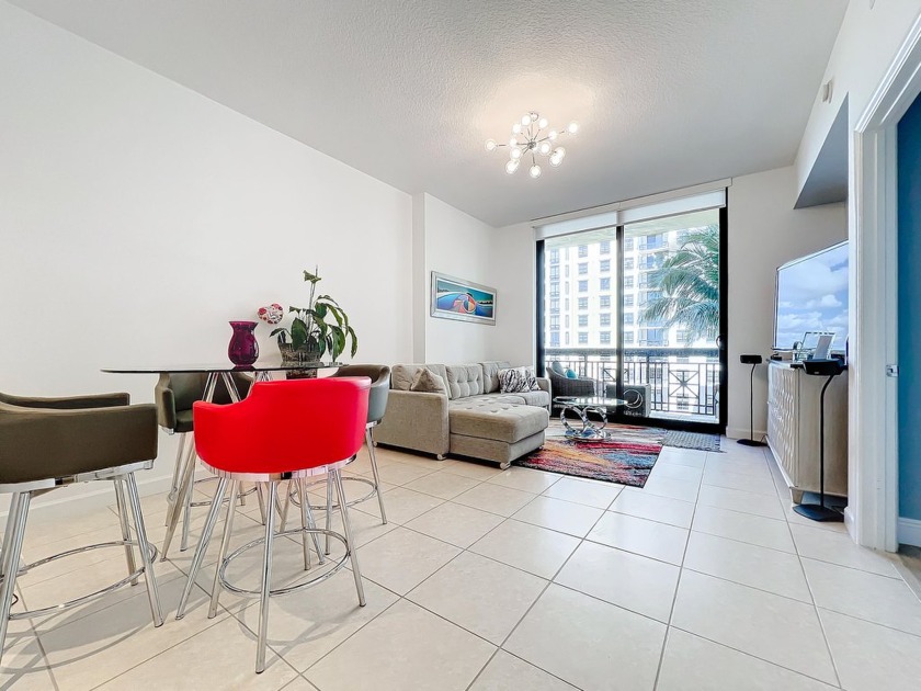 Charming Condo in the Heart of Downtown West Palm Beach.Charming - Beach Condo for sale in West Palm Beach, Florida on Beachhouse.com