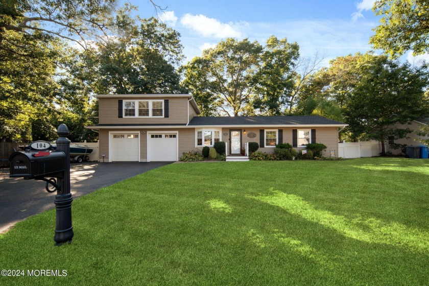 Welcome Home to this 2 story 3 bedrooms, 1 and half bath 2 car - Beach Home for sale in Manahawkin, New Jersey on Beachhouse.com