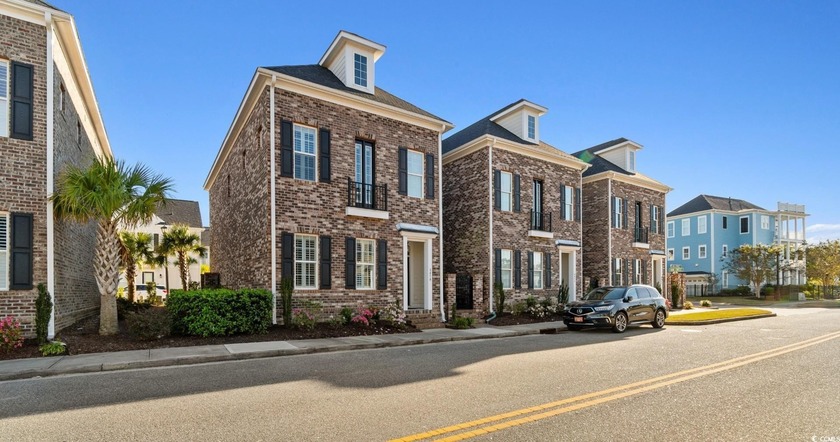 Welcome home to the highly sought-after Wentworth Park - Beach Townhome/Townhouse for sale in Myrtle Beach, South Carolina on Beachhouse.com