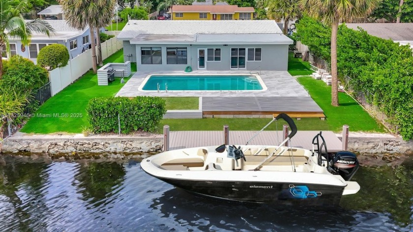 SELLER MOTIVATED!!!!Beautiful remodeled home that combines - Beach Home for sale in Wilton Manors, Florida on Beachhouse.com