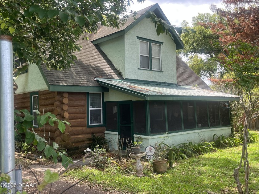 COME AND SEE THIS COZY RANCH WITH OLD FLORIDA CHARM. THIS MUST- - Beach Home for sale in Daytona Beach, Florida on Beachhouse.com