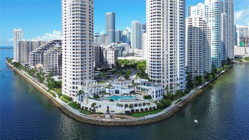Miami living with this stunning 2 bedrooms, 2bathroom waterfront - Beach Condo for sale in Miami, Florida on Beachhouse.com