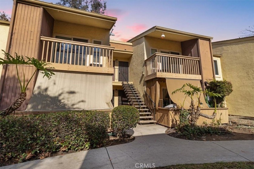 Charming 1 Bed, 1 Bath Condo for Sale - Move-in Ready  Prime - Beach Condo for sale in San Diego, California on Beachhouse.com