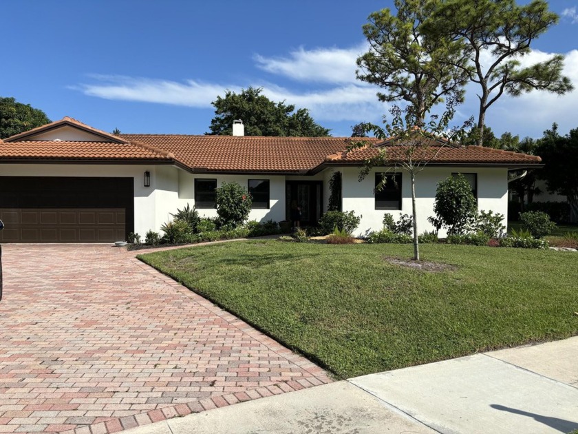 Stunning, high end renovation in the Timbercreek neighborhood of - Beach Home for sale in Boca Raton, Florida on Beachhouse.com