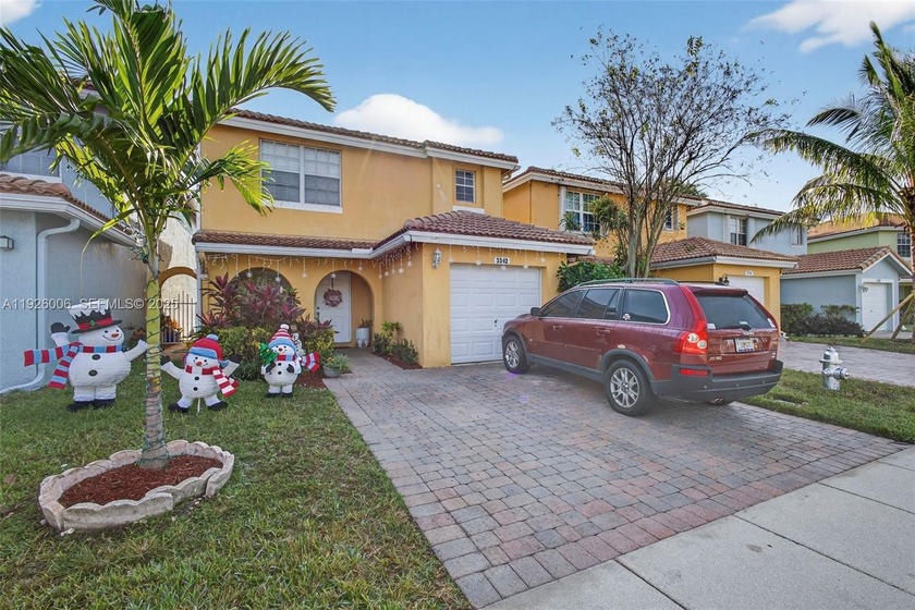 Beautiful, well-maintained single-family home in the gated - Beach Home for sale in West Palm Beach, Florida on Beachhouse.com