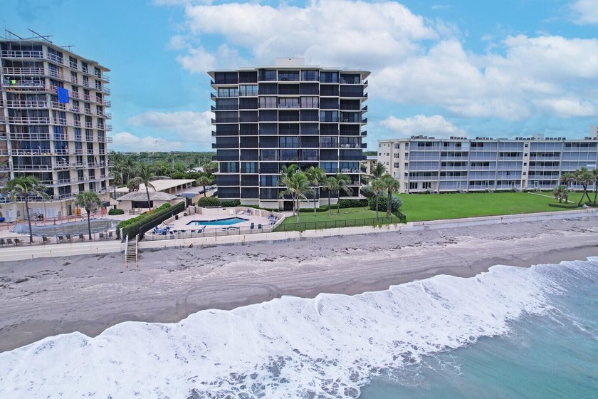 BEST PRICED CONDO IN OCEAN TOWERS! PRICED TO SELL - FURNITURE IS - Beach Condo for sale in Tequesta, Florida on Beachhouse.com