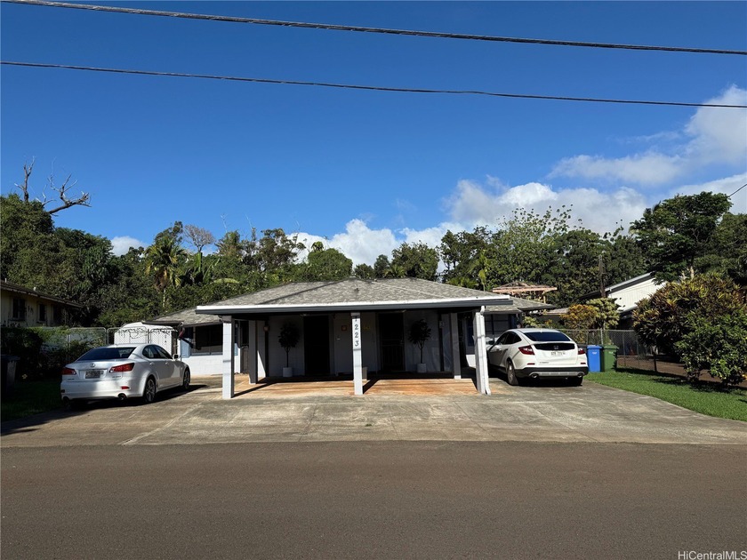 Single Family (OR - current setup as a DUPLEX)... Very Clean / - Beach Home for sale in Wahiawa, Hawaii on Beachhouse.com