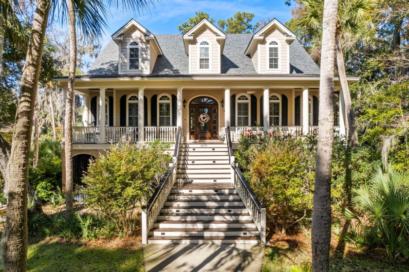 This charming, classic Lowcountry style home is situated on a - Beach Home for sale in Seabrook Island, South Carolina on Beachhouse.com