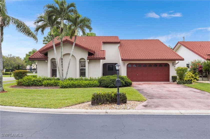 CHECK OUT THIS SINGLE-STORY, SINGLE FAMILY HOME in Cross Creek - Beach Condo for sale in Fort Myers, Florida on Beachhouse.com