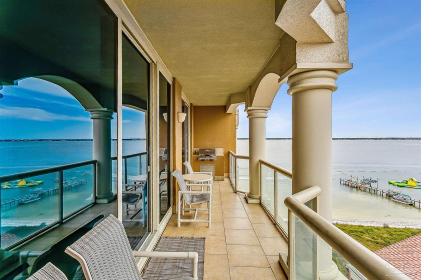Fully furnished two bedroom unit with tasteful decor, move-in - Beach Home for sale in Pensacola Beach, Florida on Beachhouse.com