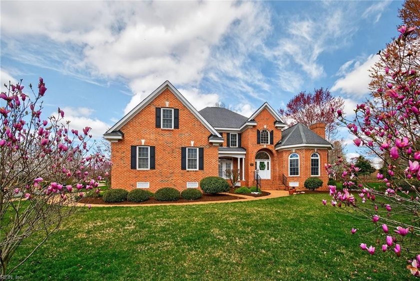 141 Oak Hollow blends timeless brick architecture with refined - Beach Home for sale in Williamsburg, Virginia on Beachhouse.com