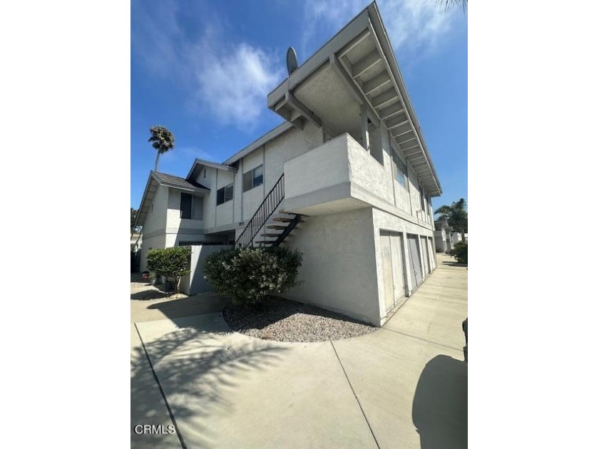 Great Ventura Keys condo unit close to shopping, and more - Beach Condo for sale in Ventura, California on Beachhouse.com