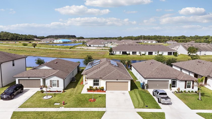 True Multi-Generational lakefront home with private attached - Beach Home for sale in Fort Pierce, Florida on Beachhouse.com