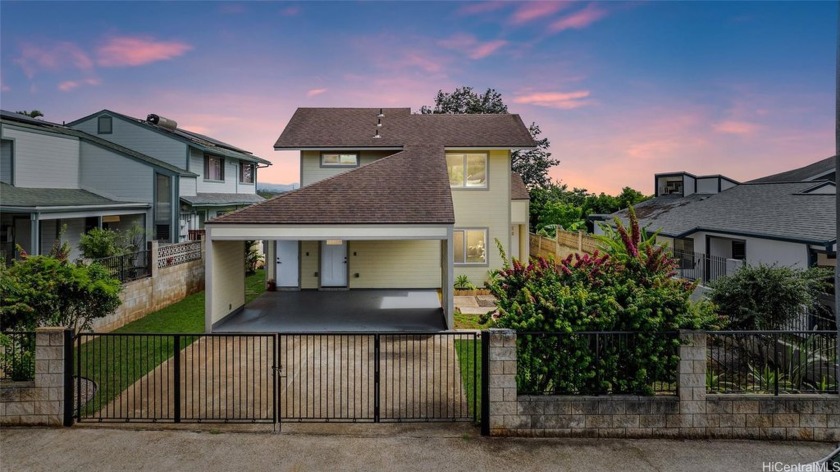 Discover this beautifully renovated home with breathtaking - Beach Home for sale in Mililani, Hawaii on Beachhouse.com