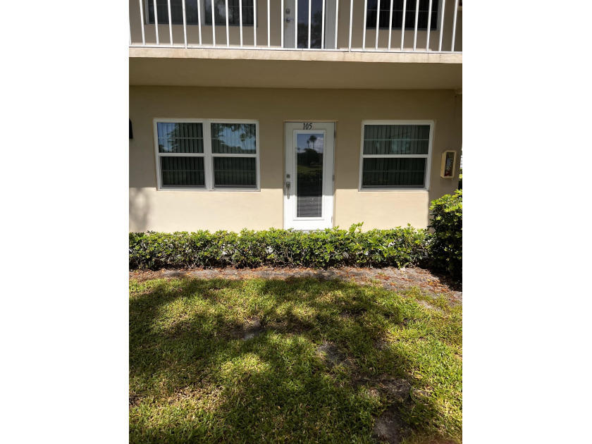 Welcome to 84 Crooked Tree Lane in beautiful Vero Beach! Located - Beach Condo for sale in Vero Beach, Florida on Beachhouse.com