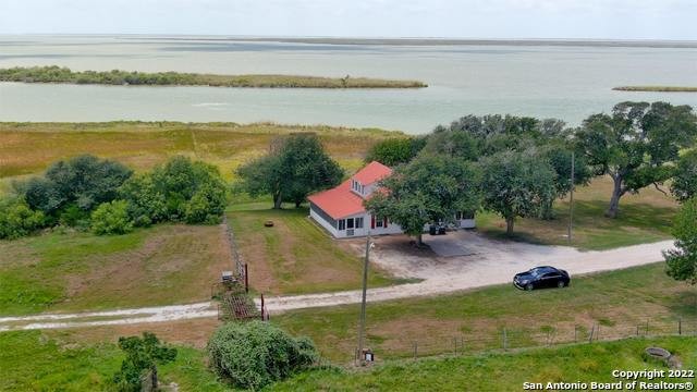 **100% OF MINERAL RIGHTS CONVEY WITH PROPERTY!**   Developers - Beach Acreage for sale in Seadrift, Texas on Beachhouse.com